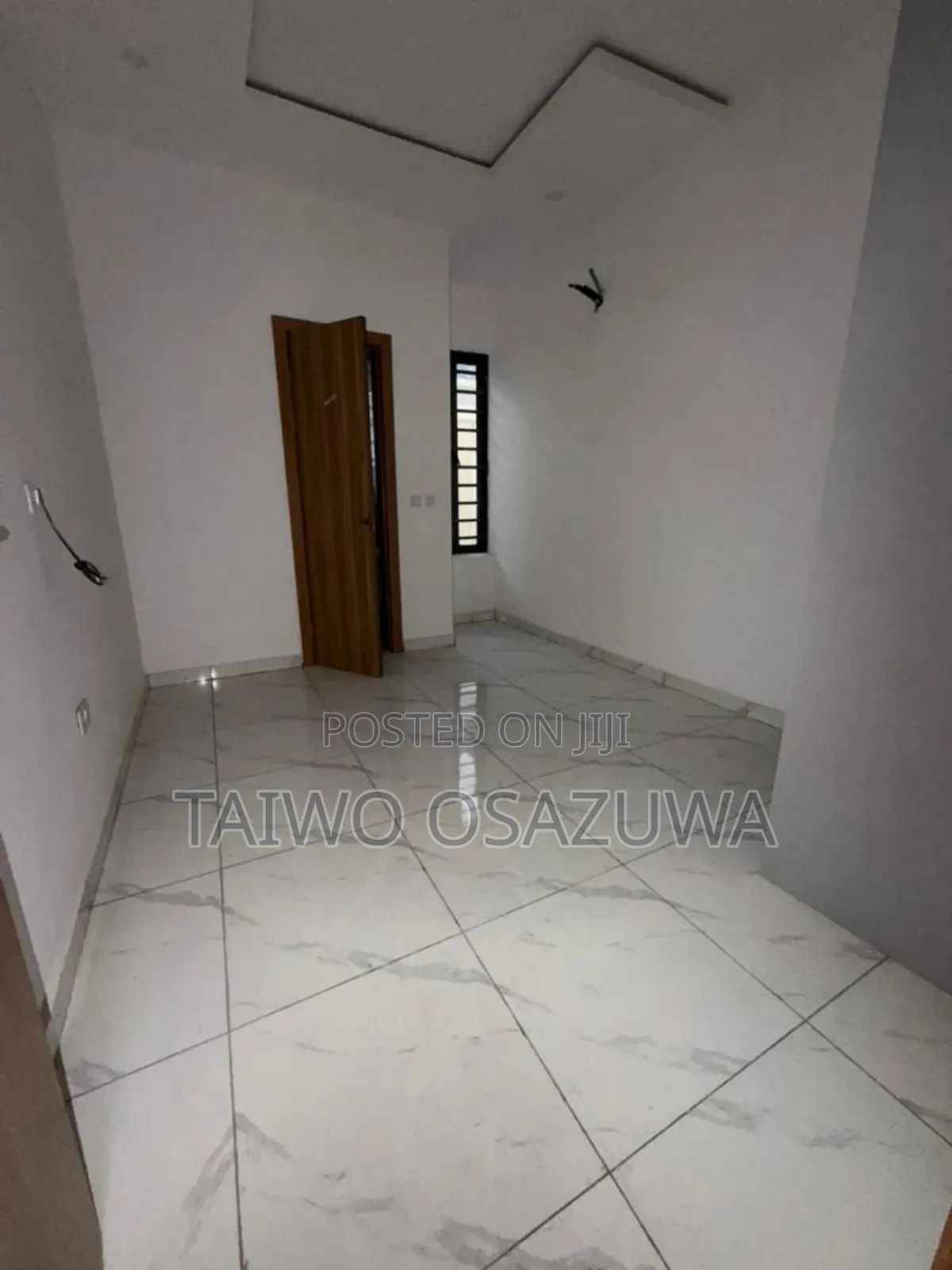 4bdrm Duplex in Ologolo for sale in Ologolo