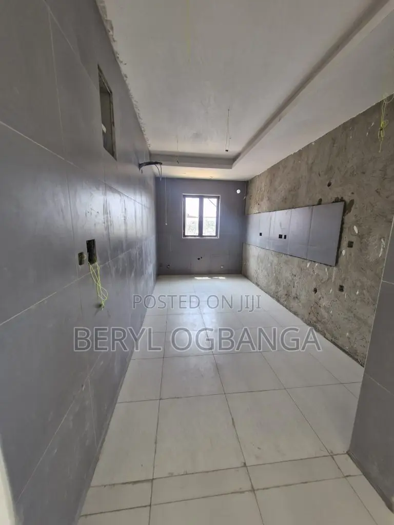2bdrm Apartment in Ikate for sale in Ikate