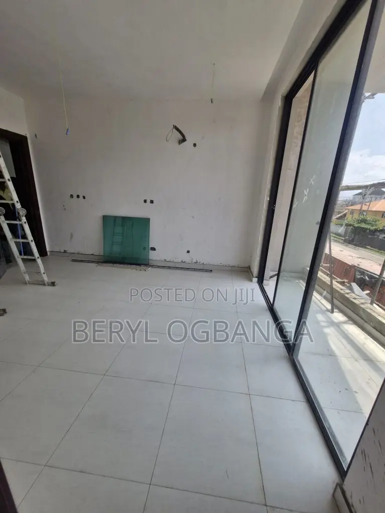 2bdrm Apartment in Ikate for sale in Ikate