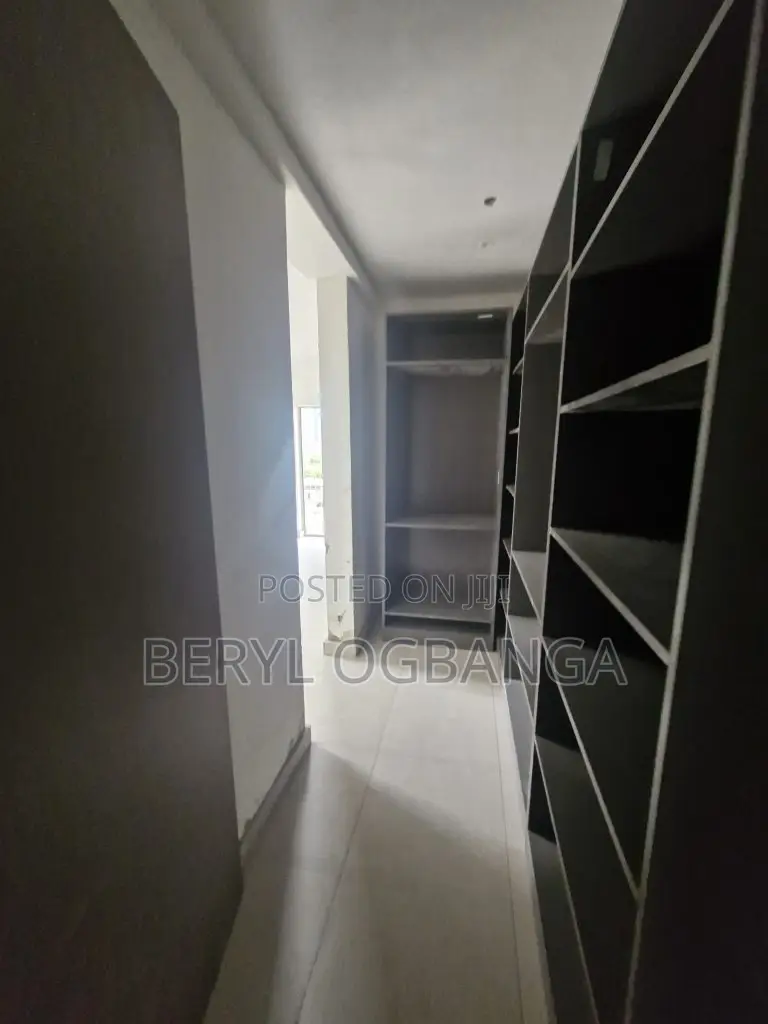2bdrm Apartment in Lekki Phase 1 for sale in Lekki Phase 1
