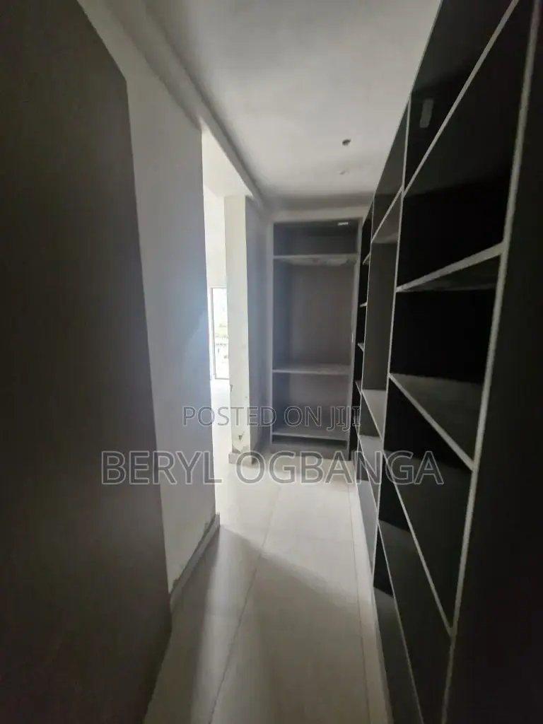 2bdrm Apartment in Lekki Phase 1 for sale in Lekki Phase 1