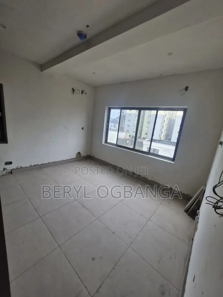 2bdrm Apartment in Lekki Phase 1 for sale in Lekki Phase 1