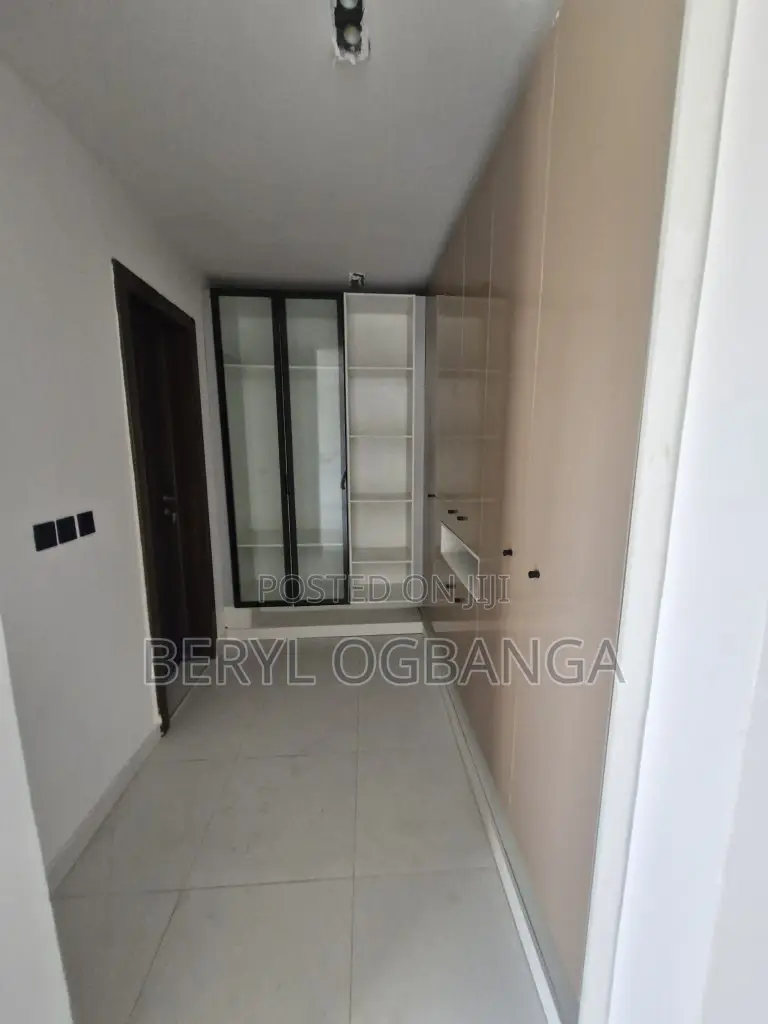 4bdrm Duplex in Lekki Phase 1 for sale in Lekki Phase 1