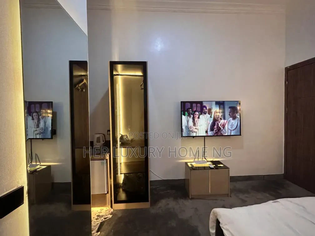 Furnished Studio Apartment in Lekki Phase One for rent in Lekki Phase 1