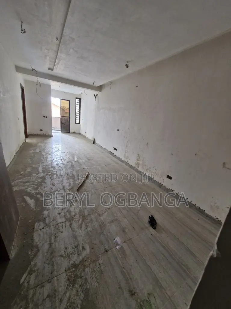 2bdrm Apartment in Ikate for sale in Ikate