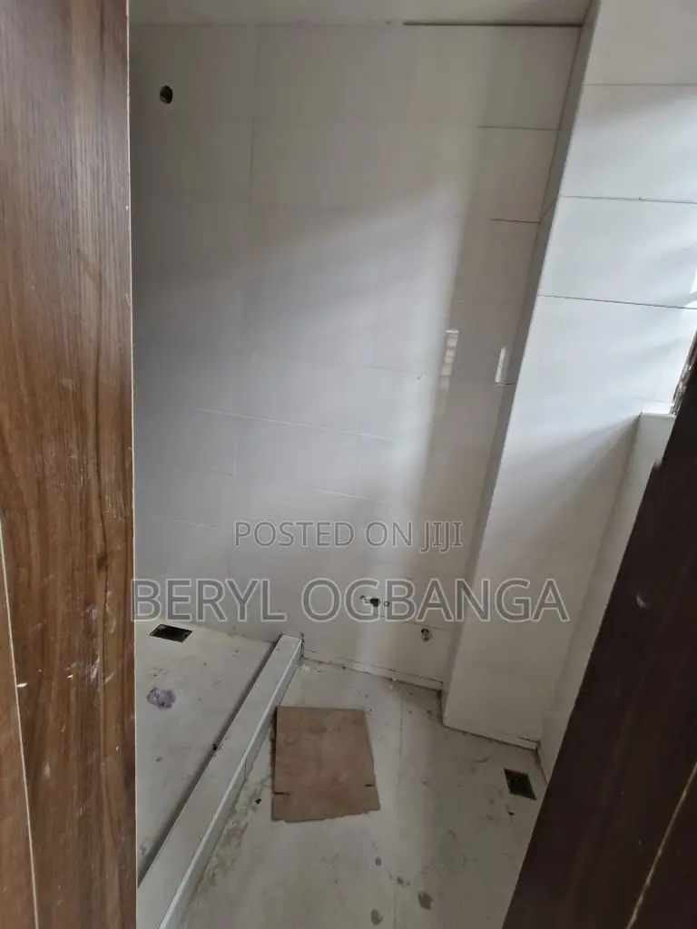 2bdrm Apartment in Ikate for sale in Ikate