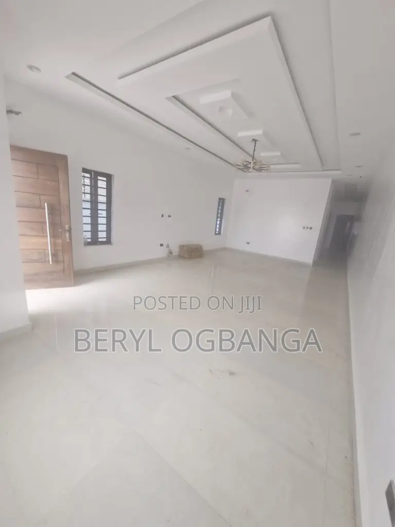 4bdrm Duplex in Ikate for sale in Ikate