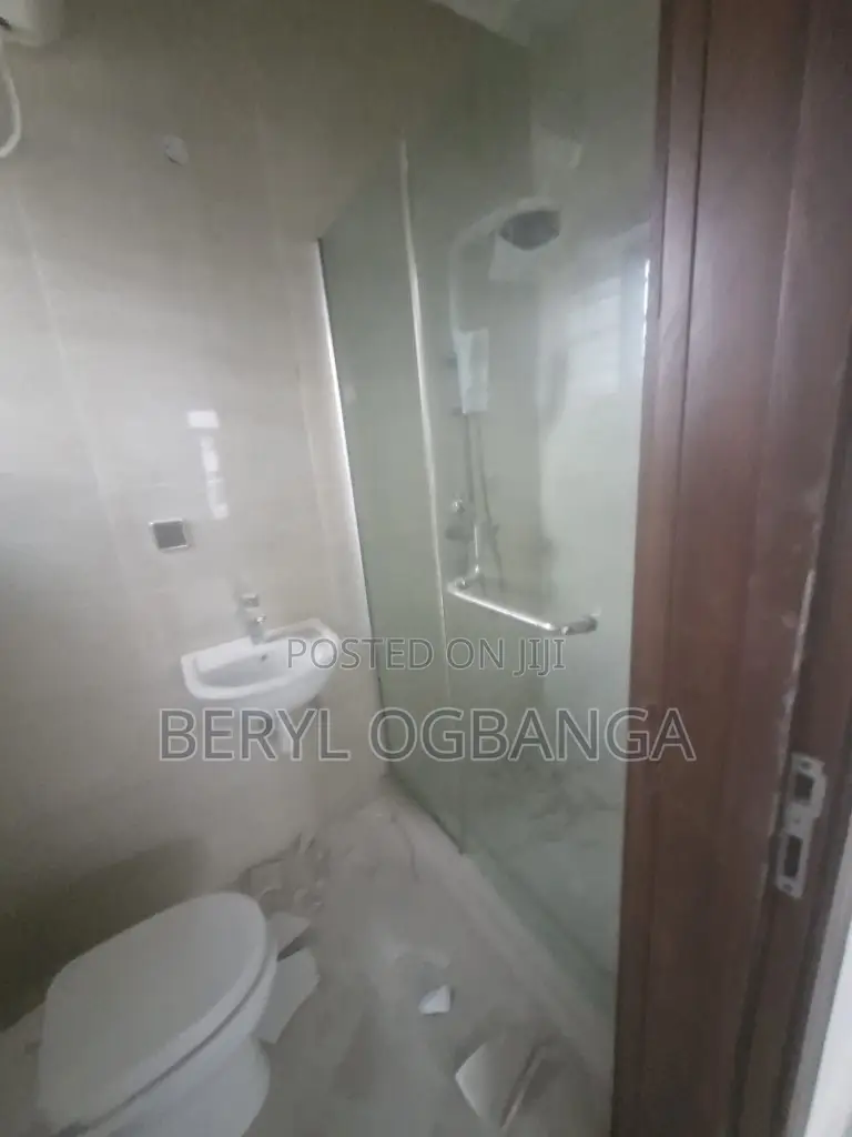 4bdrm Duplex in Ikate for sale in Ikate