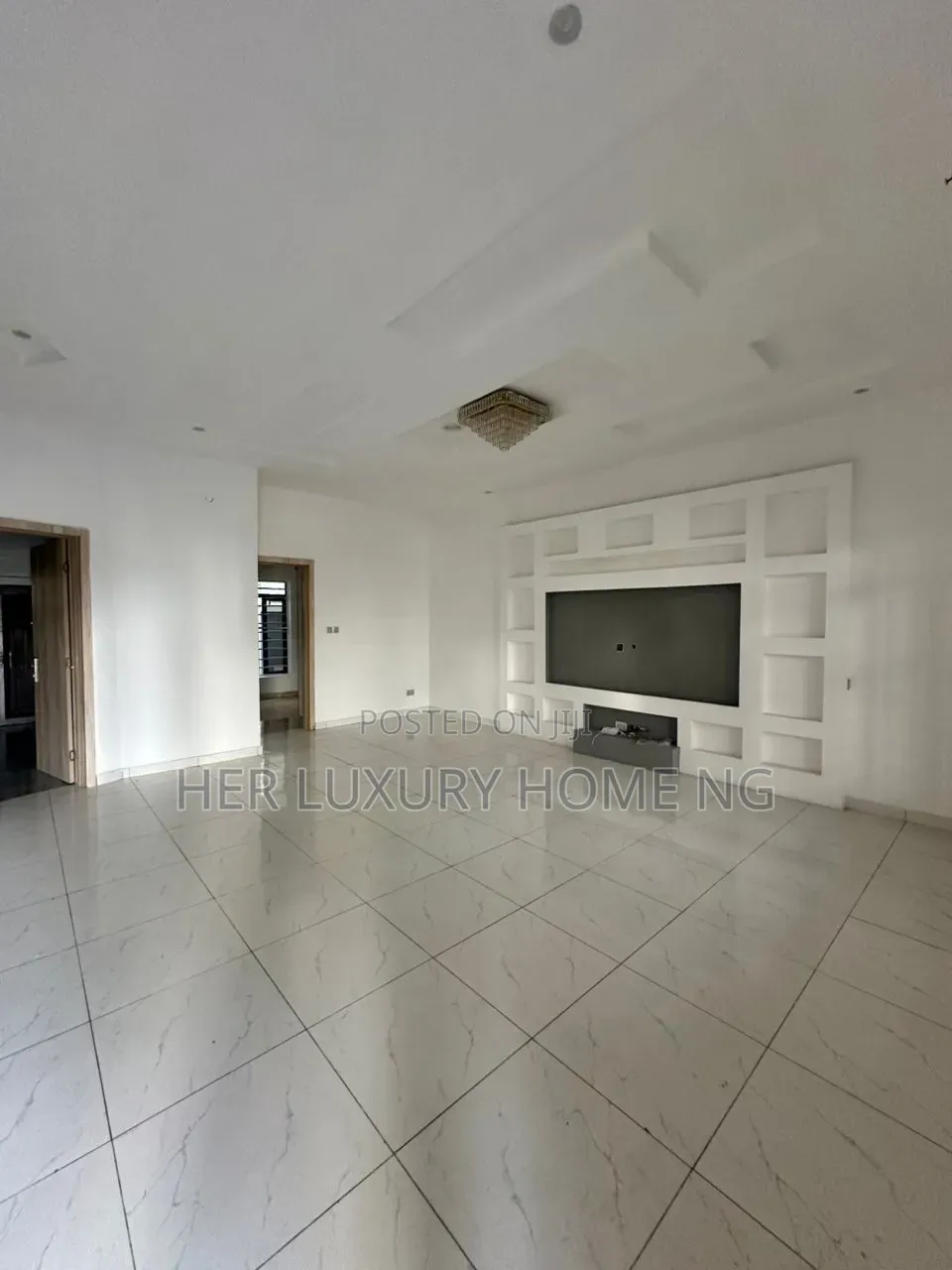 1bdrm Apartment in Royal Pine Gate 1, Lekki Expressway for rent in Lekki Expressway