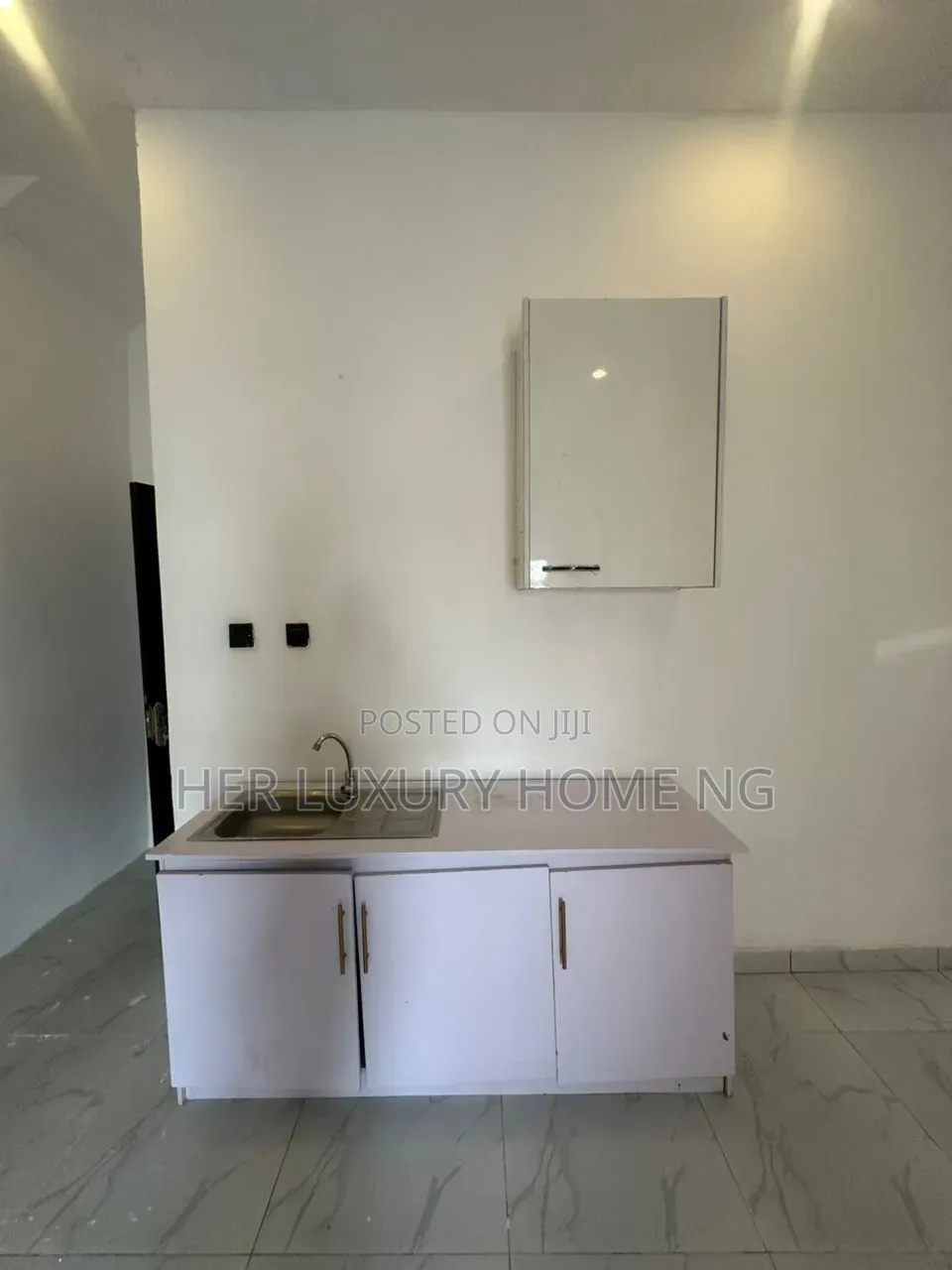 Studio Apartment in Ikota Gra for rent in Ikota
