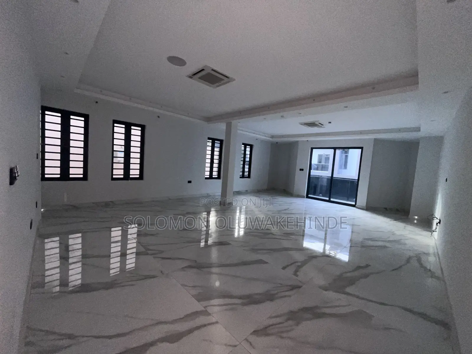 5bdrm Duplex in Ikeja Gra for sale in Ikeja GRA