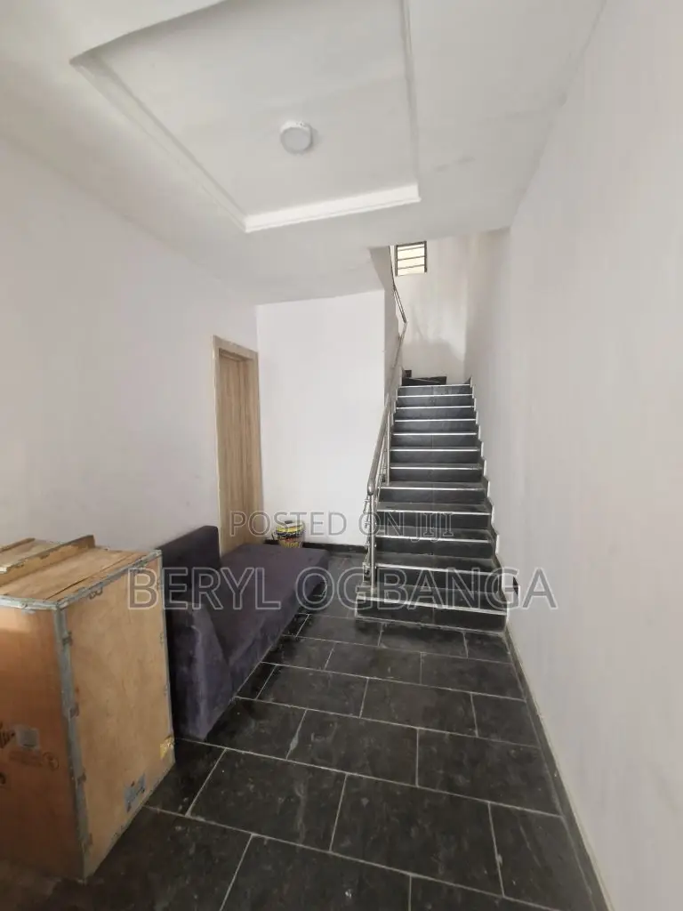 4bdrm Duplex in Ikate for sale in Ikate