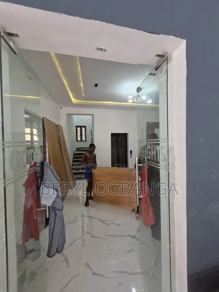 2bdrm Apartment in Lekki Phase 1 for sale in Lekki Phase 1