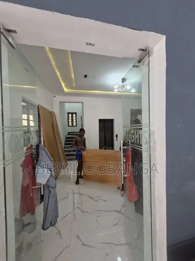 2bdrm Apartment in Lekki Phase 1 for sale in Lekki Phase 1
