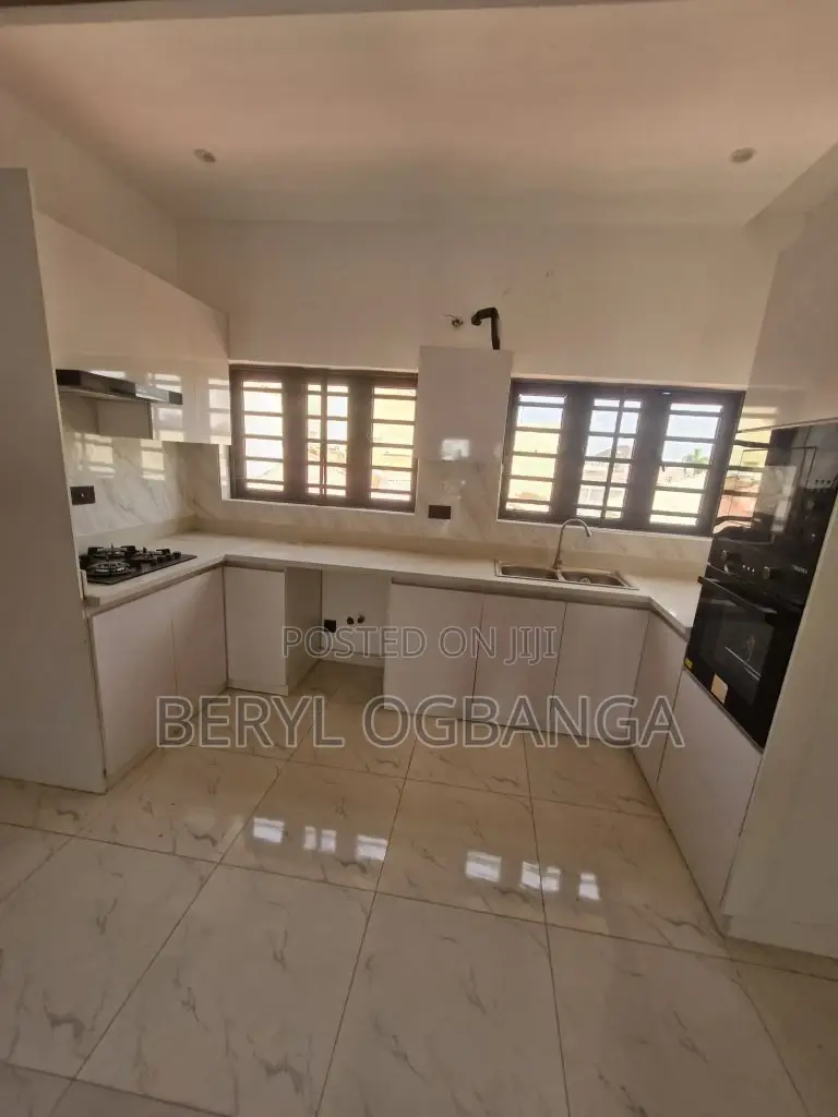 2bdrm Apartment in Lekki Phase 1 for sale in Lekki Phase 1