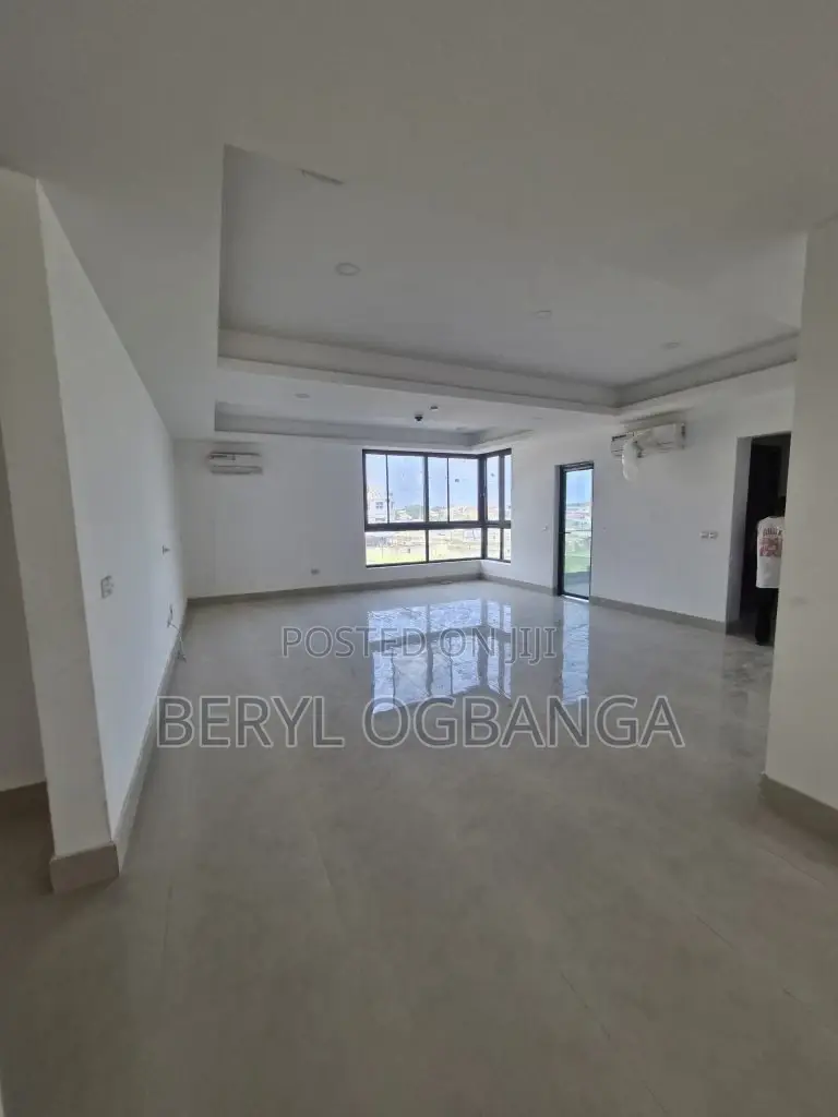 3bdrm Duplex in Lekki Phase 1 for sale in Lekki Phase 1