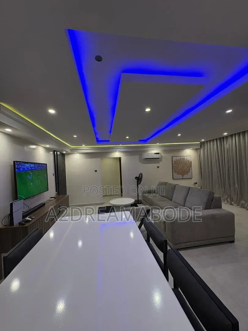 Furnished 3bdrm Apartment in Off Toyin for rent in Toyin Street