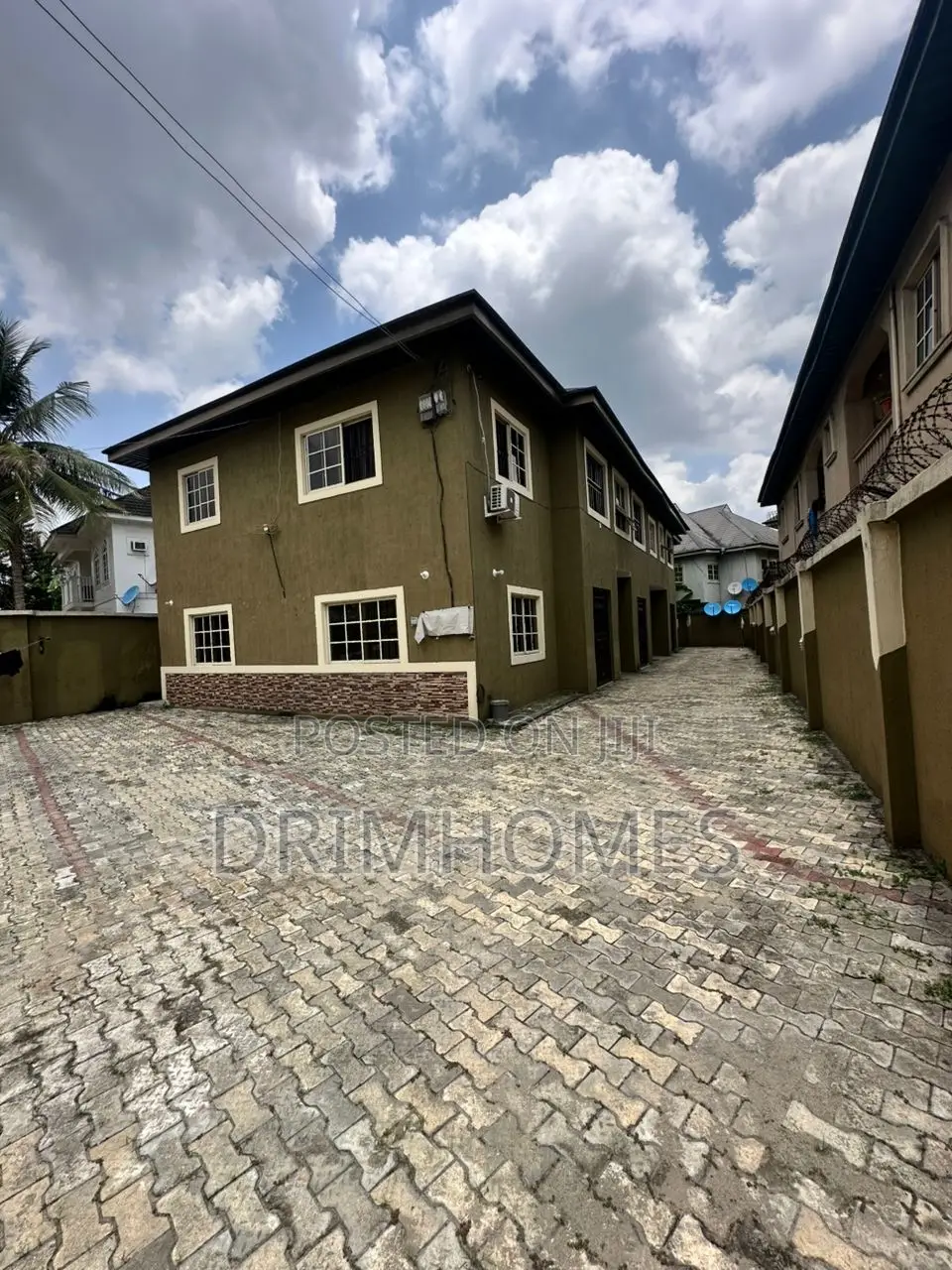 1bdrm Block of Flats in Majesty Estate, Obio-Akpor for sale in Obio-Akpor