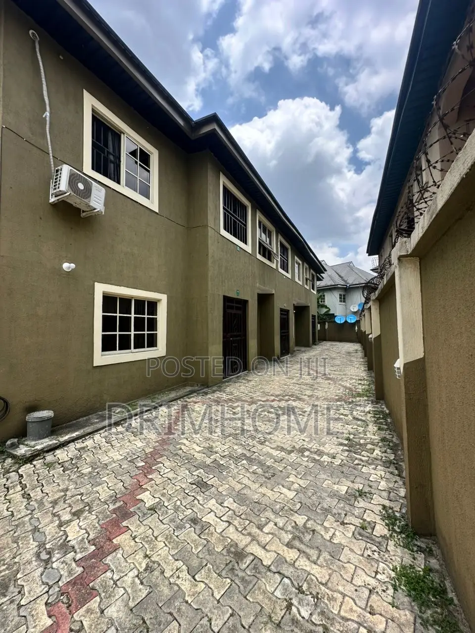 1bdrm Block of Flats in Majesty Estate, Obio-Akpor for sale in Obio-Akpor