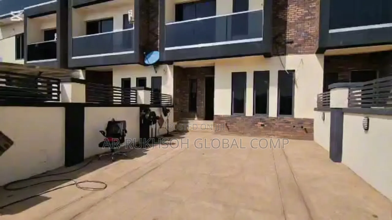 4bdrm Apartment in Lifecamp for sale in Life Camp