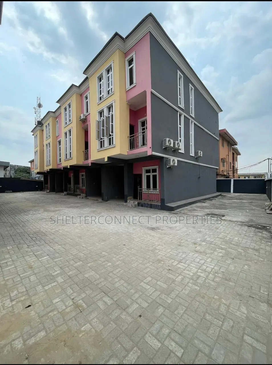 4bdrm Duplex in Sabo / Yaba for sale in Sabo / Yaba