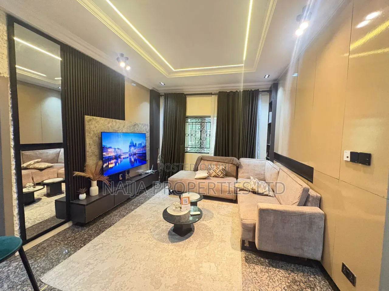 Mini Flat in Off Admiralty Rd, Lekki Phase 1 for rent in Lekki Phase 1
