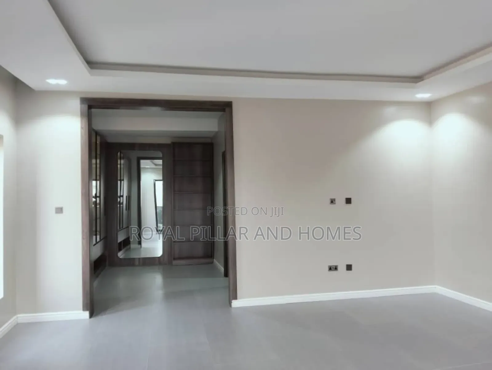 5bdrm Townhouse / Terrace in Guzape Main for rent in Guzape District