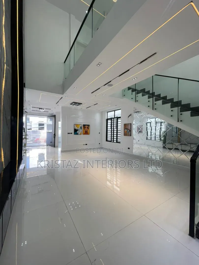 5bdrm Duplex in Lekki Phase 2 for sale in Lekki Phase 2