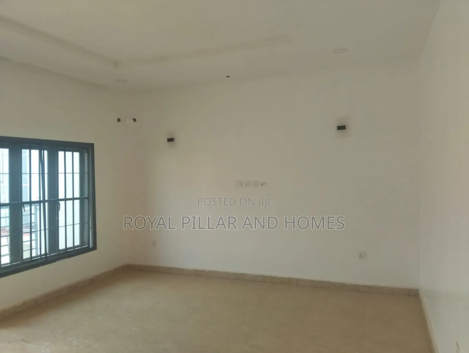 5bdrm Townhouse/Terrace in Guzape Main for sale in Guzape District