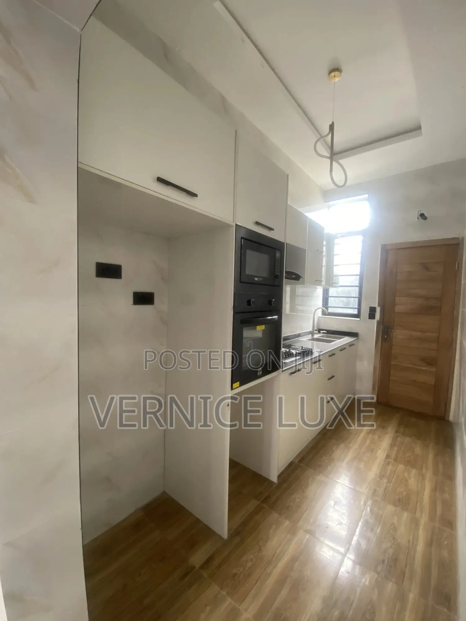 3bdrm Townhouse/Terrace in Chevron for sale in Chevron