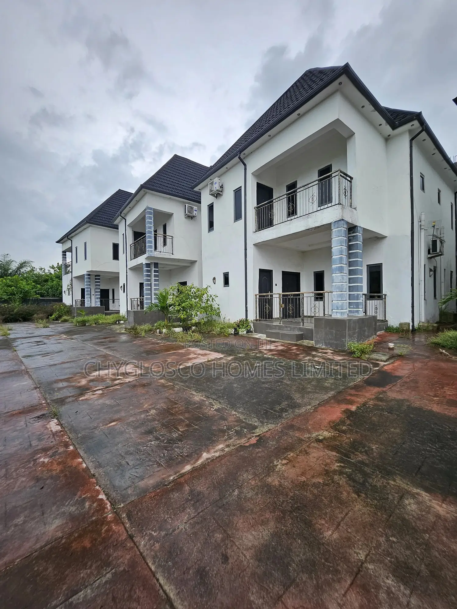 4bdrm Duplex in Eliozu for sale in Eliozu