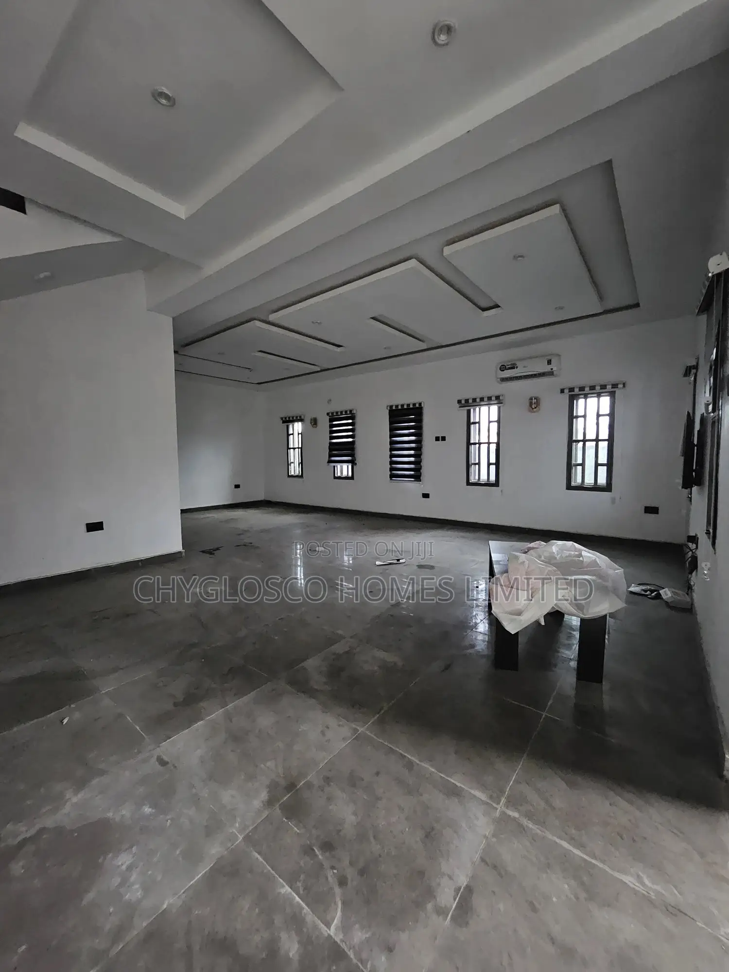 4bdrm Duplex in Eliozu for sale in Eliozu
