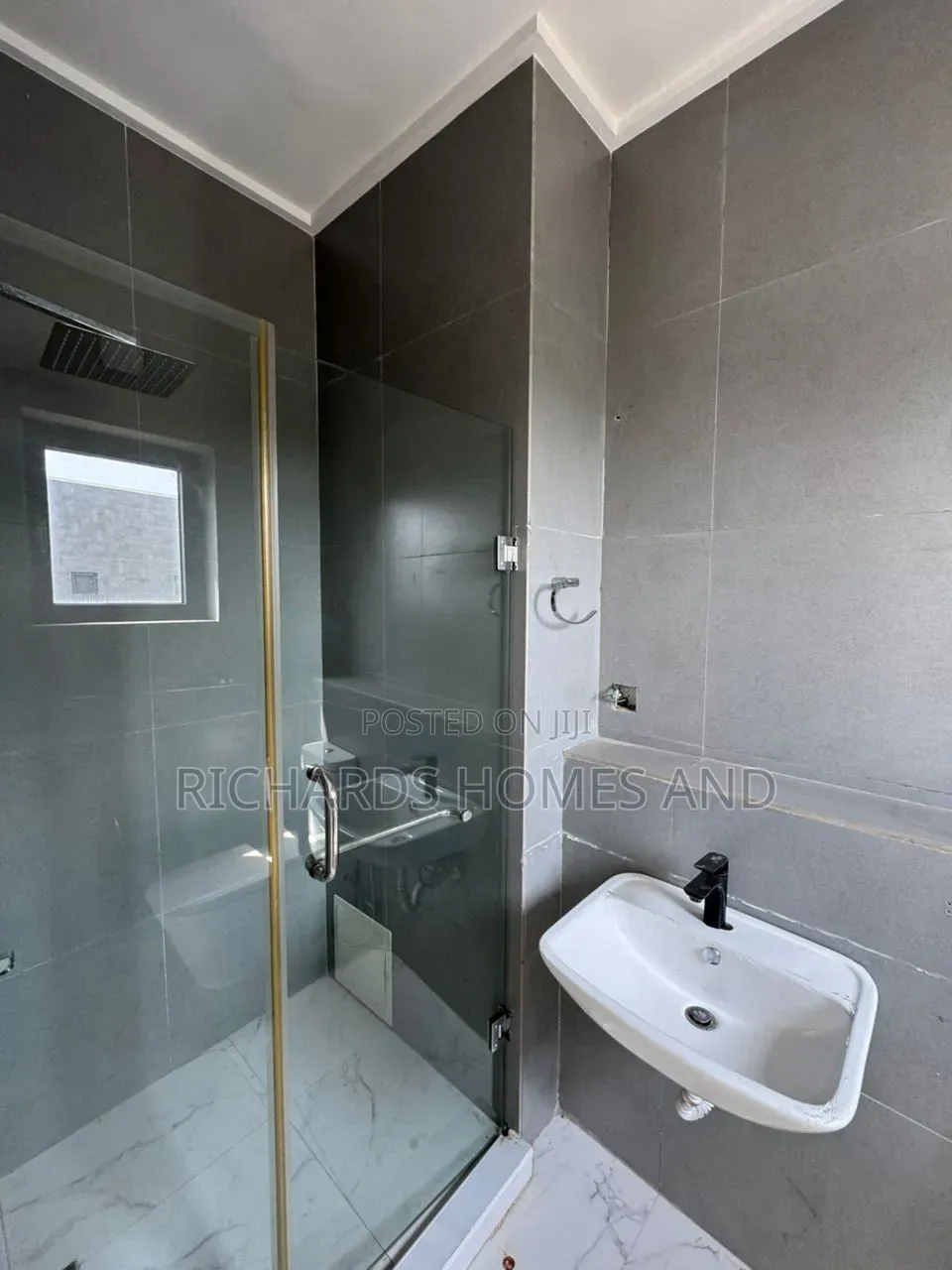 5bdrm Duplex in Banana Island Ikoyi for rent in Banana Island