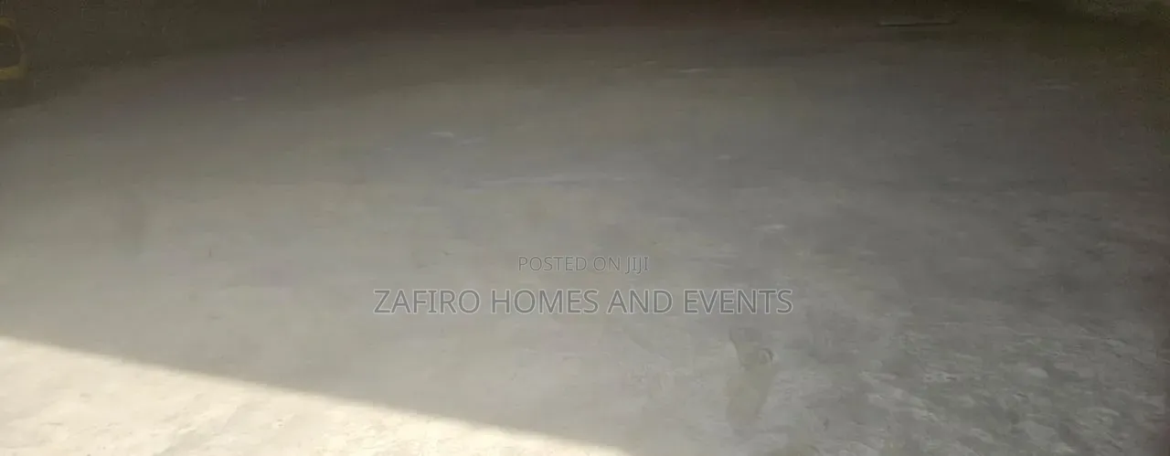 10002m Warehouse at Challenge Near Lagos Ibadan Expressway for Rent in Ibadan