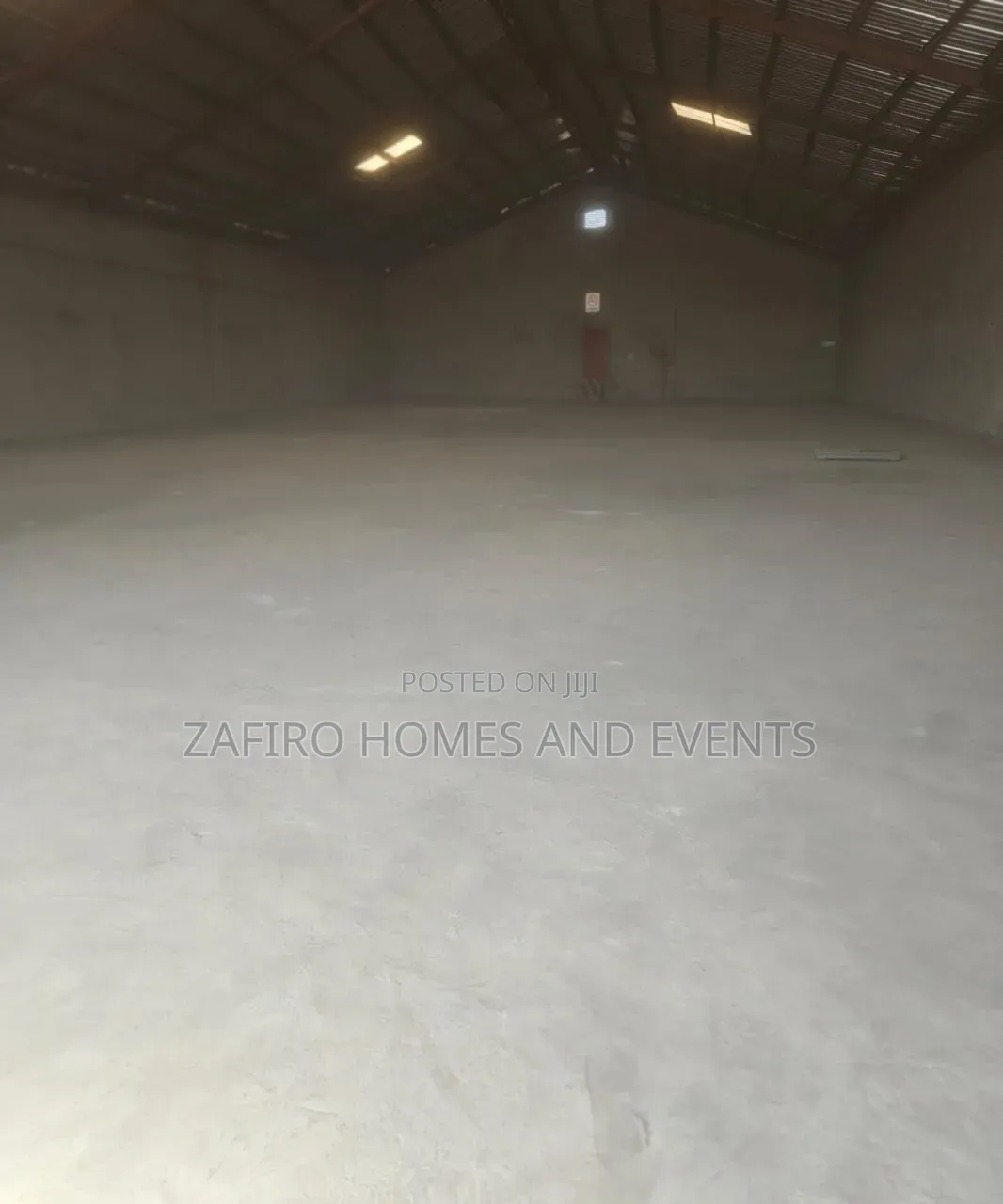10002m Warehouse at Challenge Near Lagos Ibadan Expressway for Rent in Ibadan
