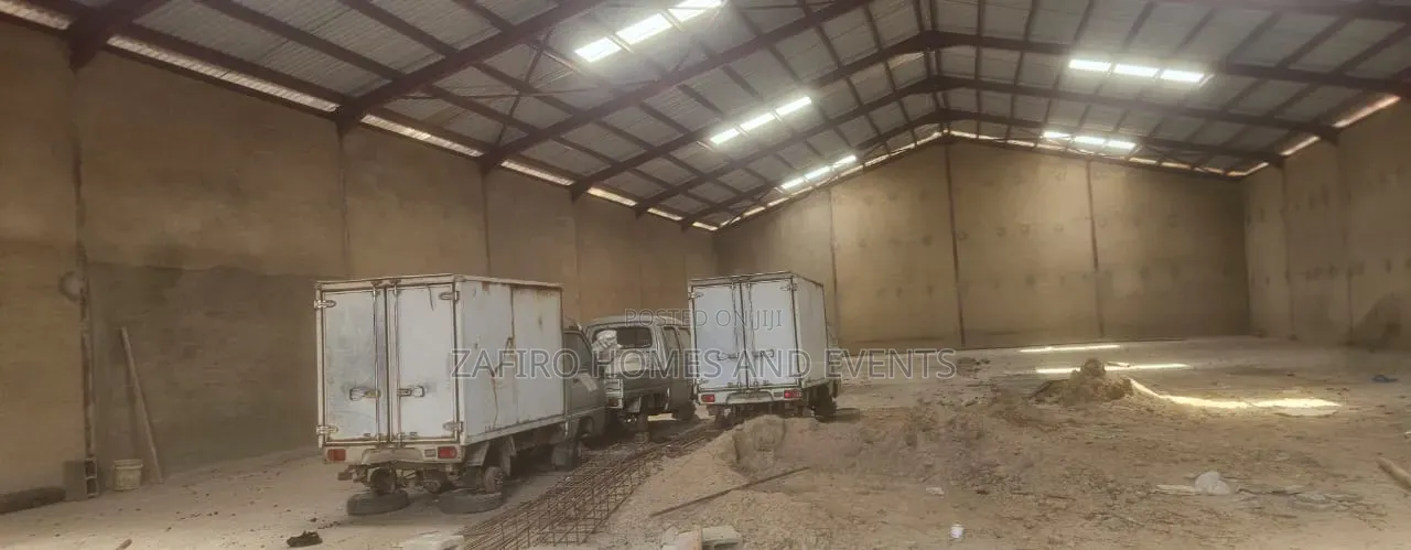 10002m Warehouse at Adegoke New Garage Ibadan for Rent in Ibadan