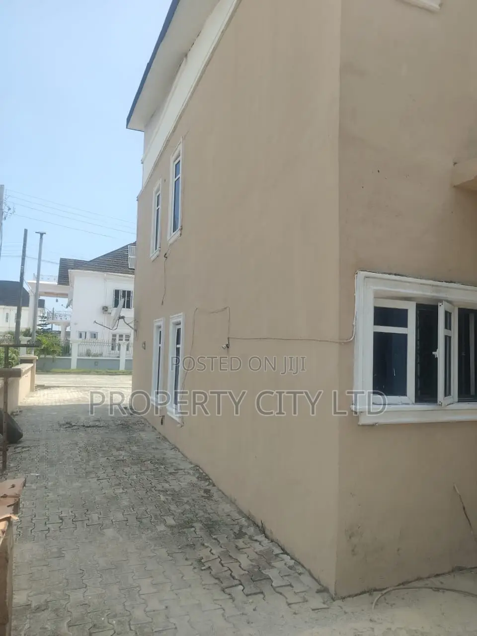 3bdrm Duplex in Rose Gardens Estate, Lakowe for rent in Lakowe
