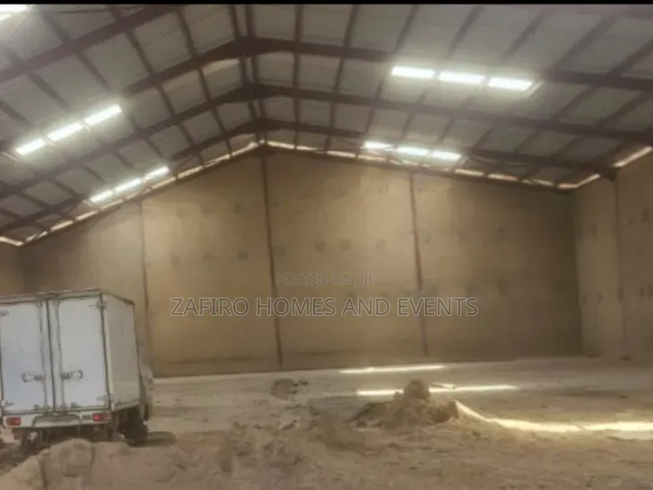 10002m Warehouse at Adegoke New Garage Ibadan for Rent in Ibadan