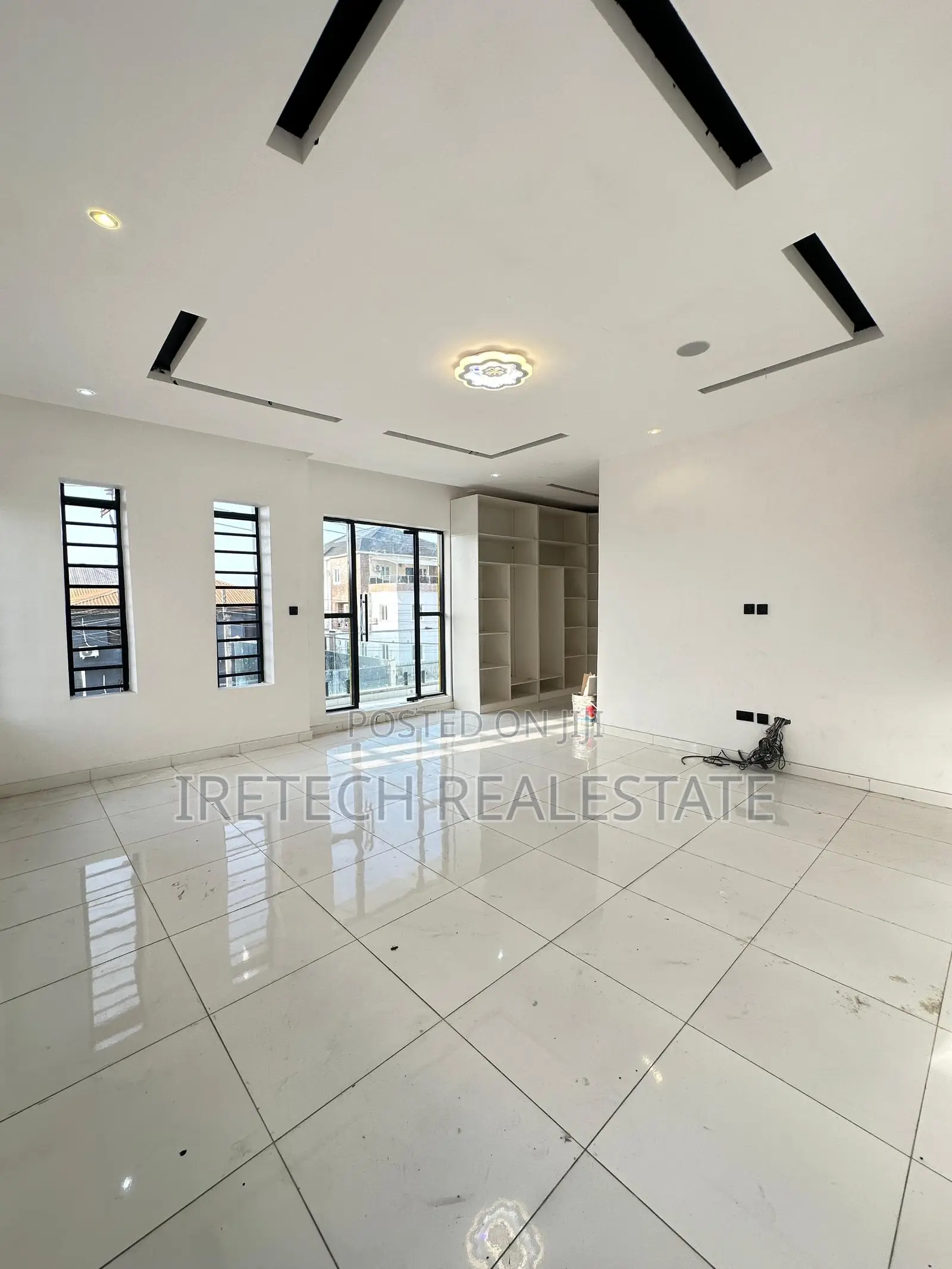 4bdrm Duplex in Ajah By Lbs In A, Olokonla for sale in Olokonla