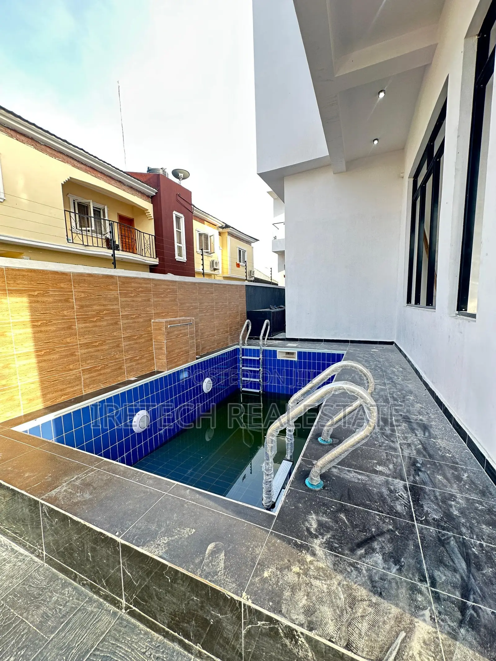 4bdrm Duplex in Ajah By Lbs In A, Olokonla for sale in Olokonla