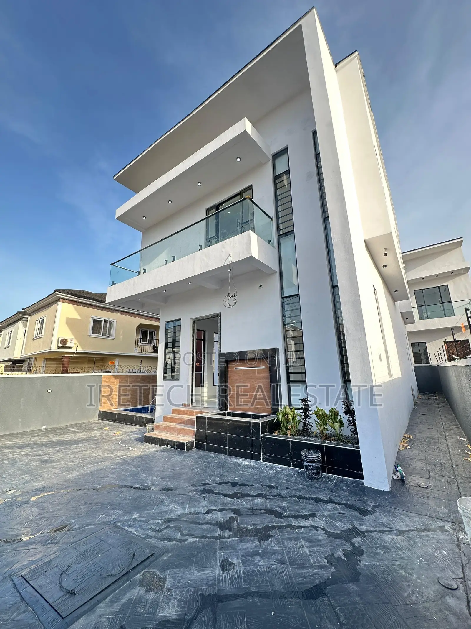 4bdrm Duplex in Ajah By Lbs In A, Olokonla for sale in Olokonla