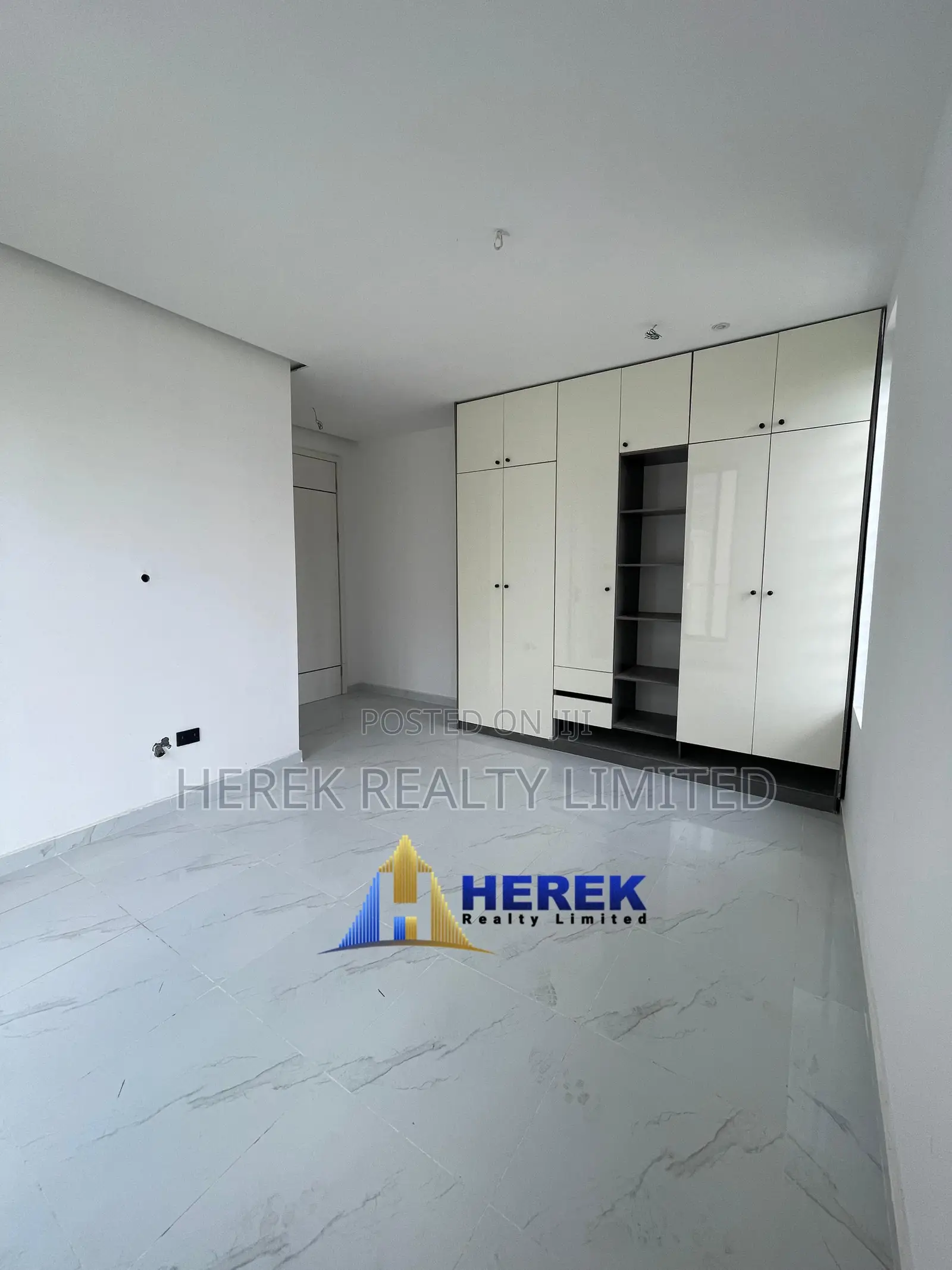 2bdrm Apartment in Lemoriah Residence, Ikate-Elegushi for sale in Ikate-Elegushi
