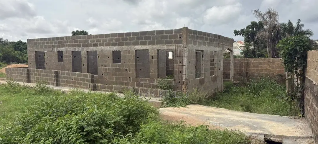Uncompleted 3 Bed in Ifo