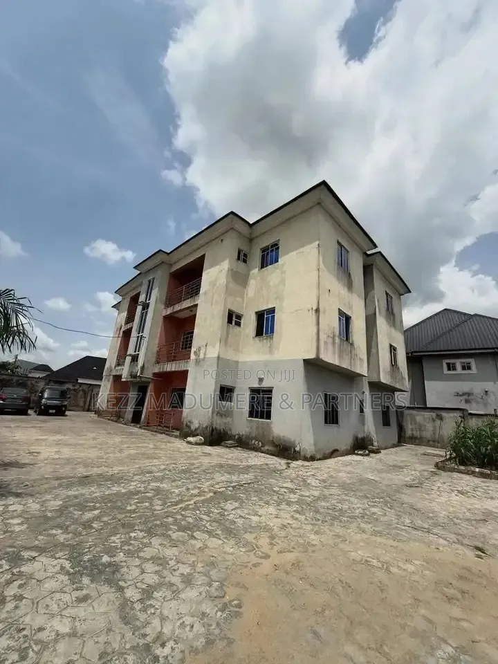 6bdrm Block of Flats in Rumudara Port, Obio-Akpor for sale in Obio-Akpor