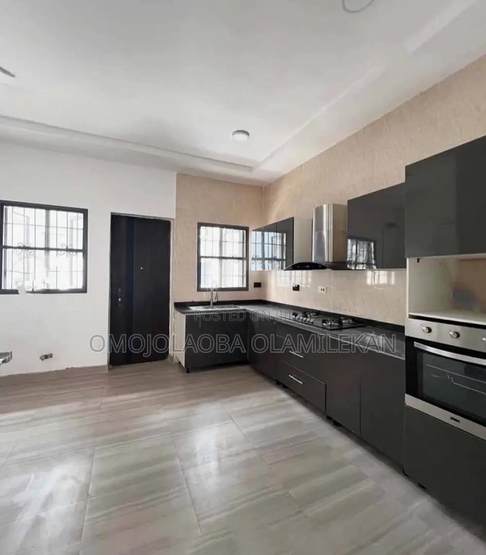 4bdrm Duplex in Victoria Island Extension for rent in Victoria Island Extension