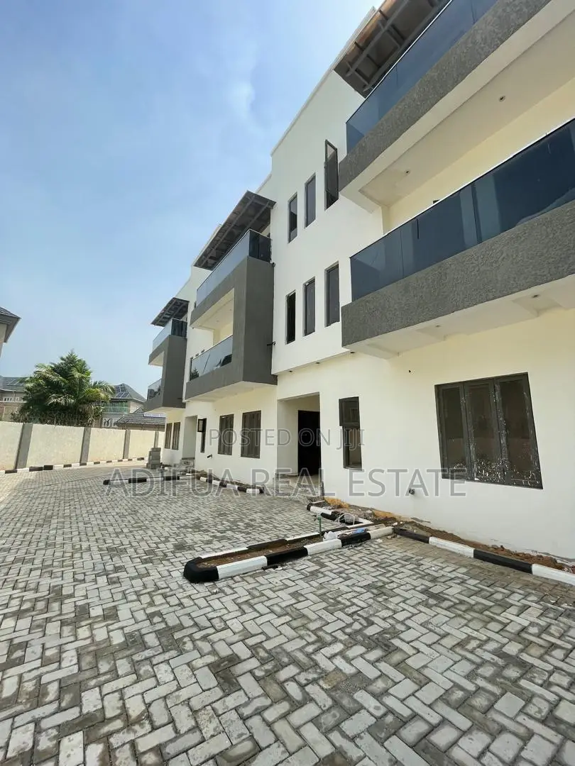 5bdrm Duplex in Mabushi for sale in Mabushi