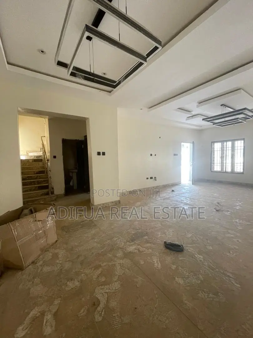 5bdrm Duplex in Mabushi for sale in Mabushi