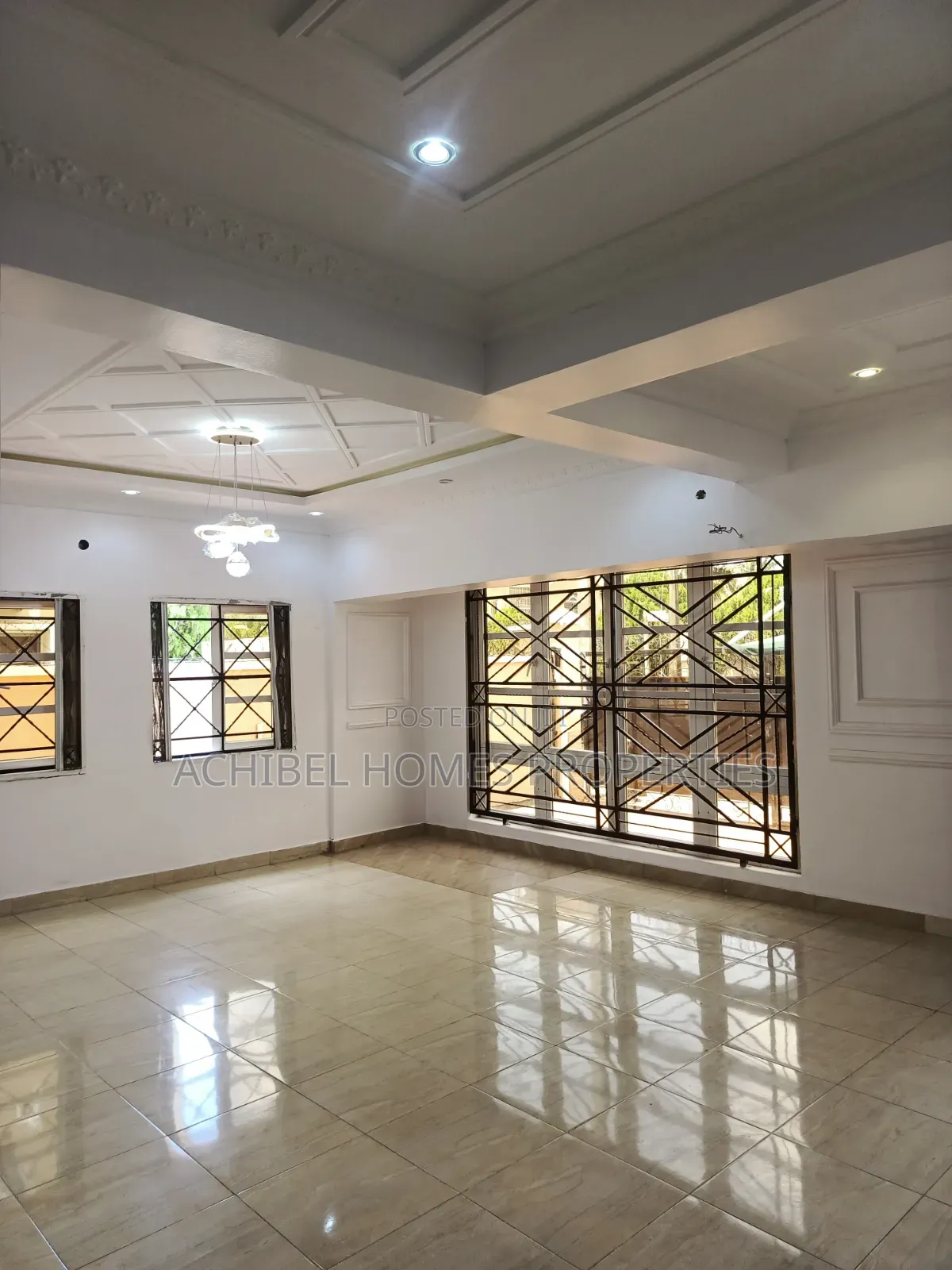 4bdrm Duplex in Lekki Phase 1 for rent in Lekki Phase 1