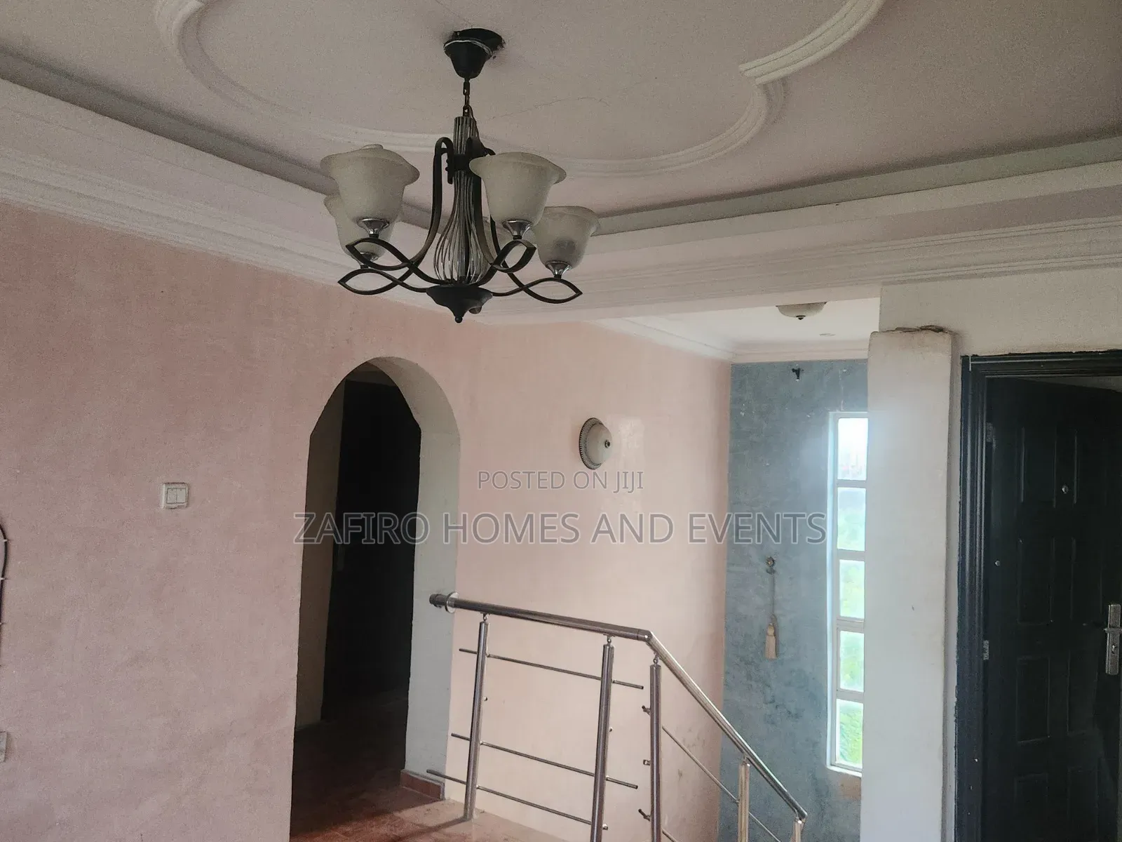 5bdrm Duplex in Kasunmu Road Akala for sale in Ibadan