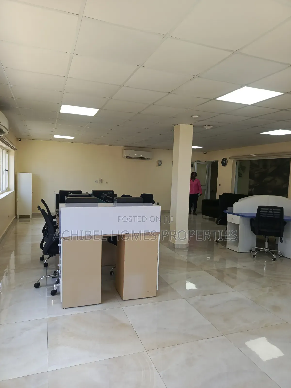 66 Square Meter Furnished and Serviced Office Space in Lekki Phase 1 in Lekki Phase 1